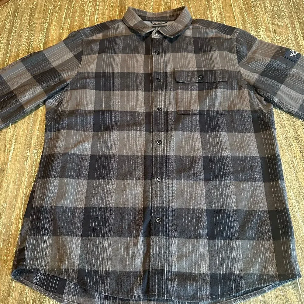 The North Face Long Sleeve Button Down Paid Flannel Shirt Gray Black Mens Size L